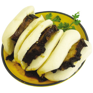 扣肉包 <br/>Braised Pork Bun